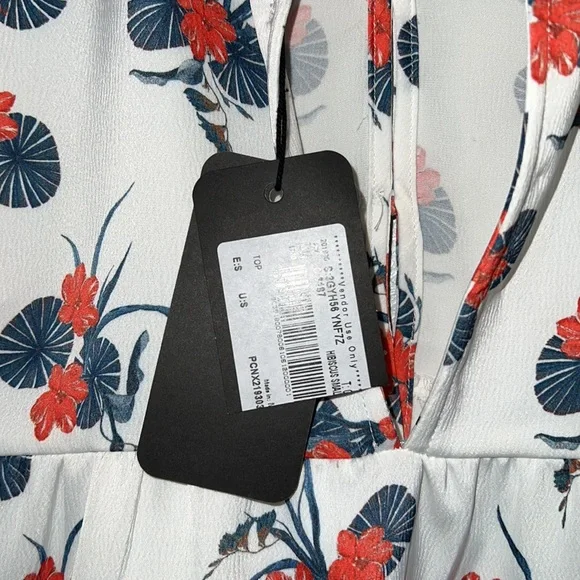 A/X ARMANI EXCHANGE tank - Picture 5 of 16